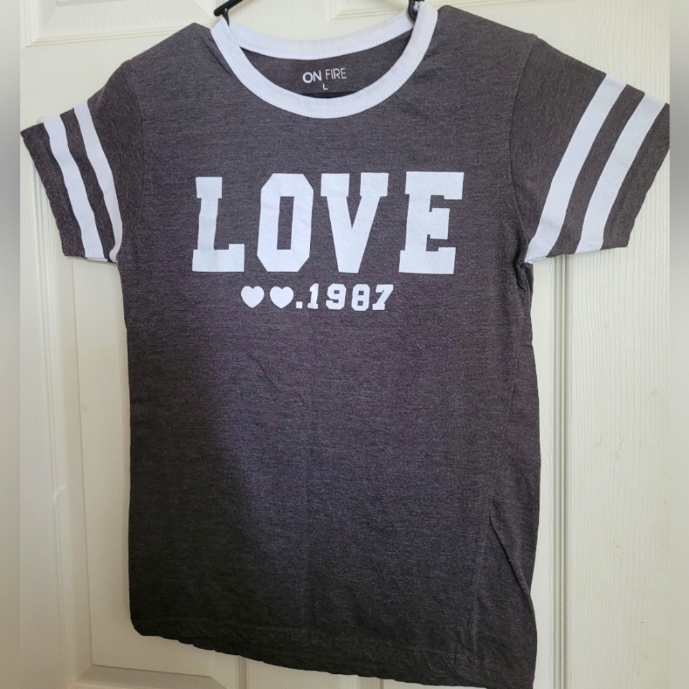 Ladies Large On Fire "Love" T-Shirt